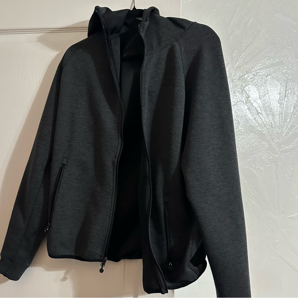 32 Degrees zip up hooded sweatshirt